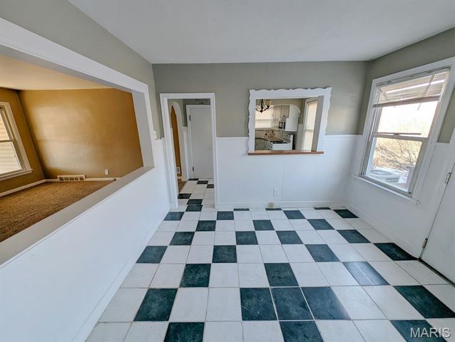 315 S Belt, Belleville, IL 62220