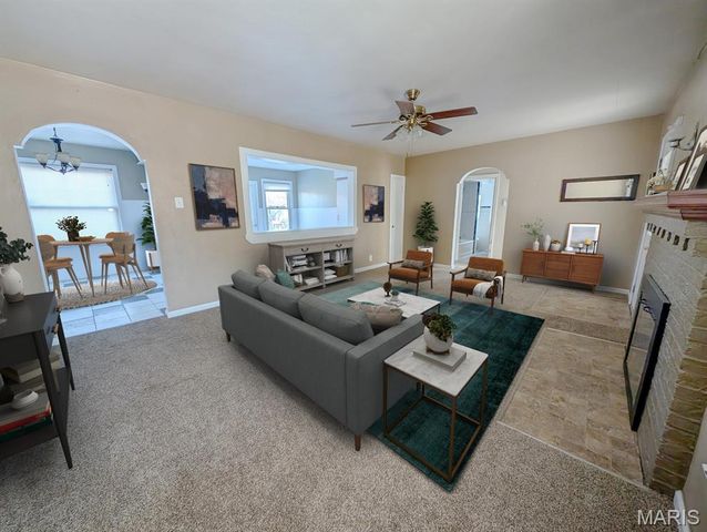315 S Belt, Belleville, IL 62220