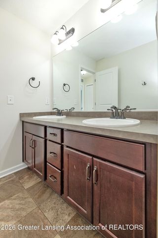 12880 Paradise Drive, Dewitt, MI 48820