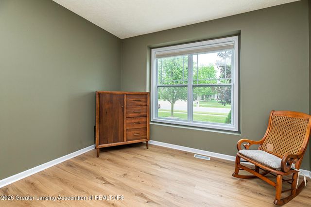 12880 Paradise Drive, Dewitt, MI 48820