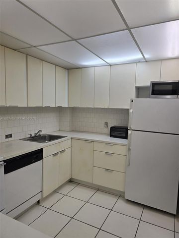 16851 NE 23rd Avenue A212, North Miami Beach, FL 33160
