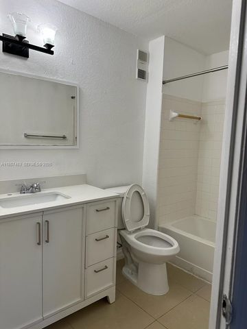 16851 NE 23rd Avenue A212, North Miami Beach, FL 33160