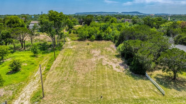3504 Sleepy Water Road, Granbury, TX 76048