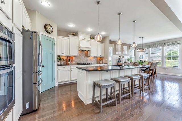 1414 Kenley Place, Sunbury, OH 43074