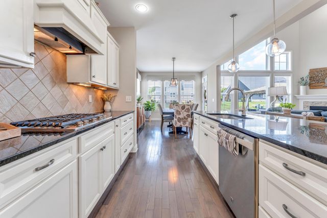 1414 Kenley Place, Sunbury, OH 43074