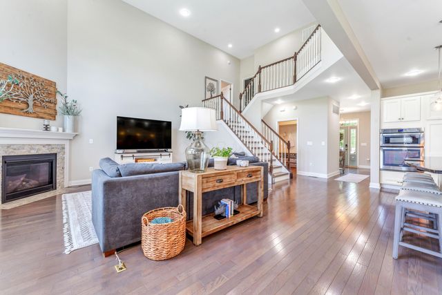 1414 Kenley Place, Sunbury, OH 43074