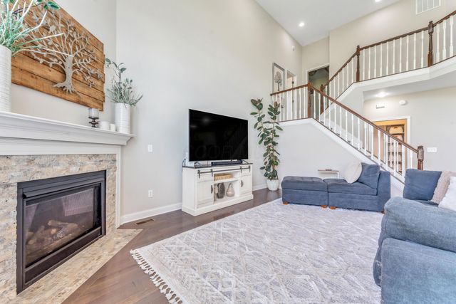 1414 Kenley Place, Sunbury, OH 43074