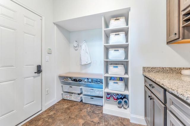 1414 Kenley Place, Sunbury, OH 43074