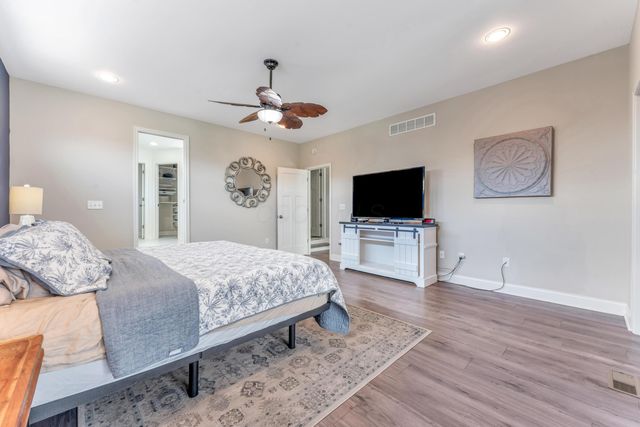 1414 Kenley Place, Sunbury, OH 43074