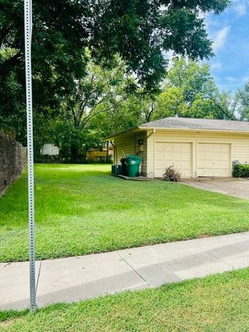 1326 E Sherman Drive, Denton, TX 76209