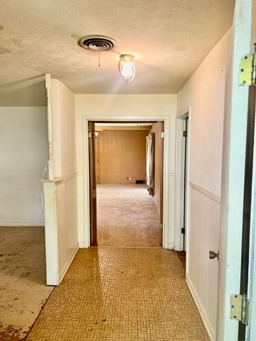 1326 E Sherman Drive, Denton, TX 76209