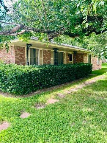 1326 E Sherman Drive, Denton, TX 76209