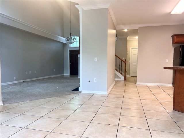 564 S Pierremont Drive, Fayetteville, AR 72701