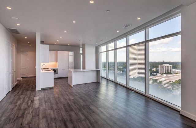 4521 San Felipe Street 1703, Houston, TX 77027