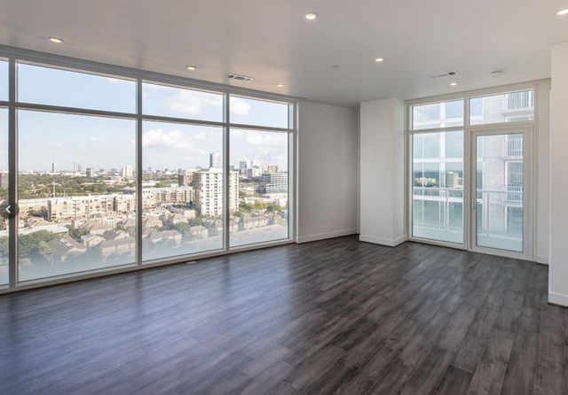 4521 San Felipe Street 1703, Houston, TX 77027