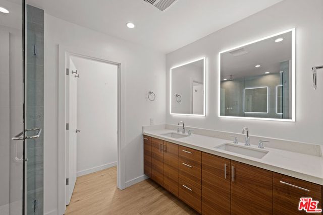 18 Privateer Street 3, Marina Del Rey, CA 90292