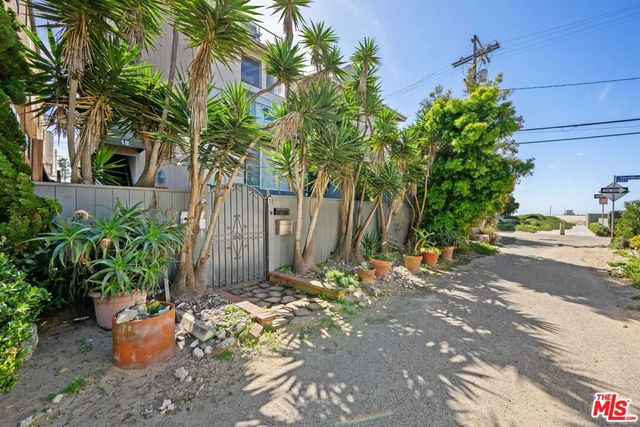 18 Privateer Street 3, Marina Del Rey, CA 90292