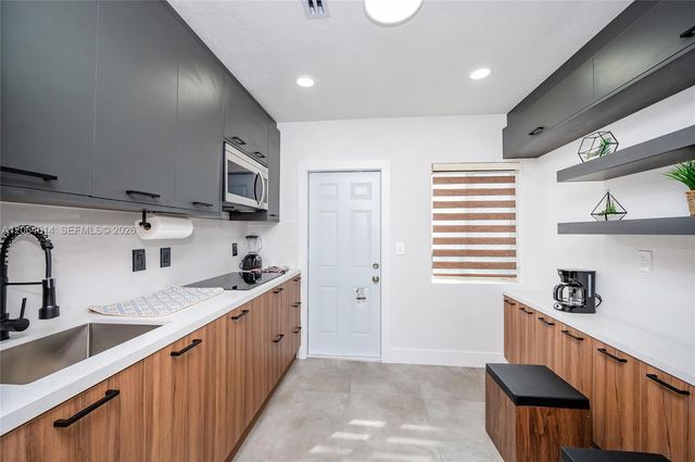 5505 NW 5th Ct 5507, Miami, FL 33127