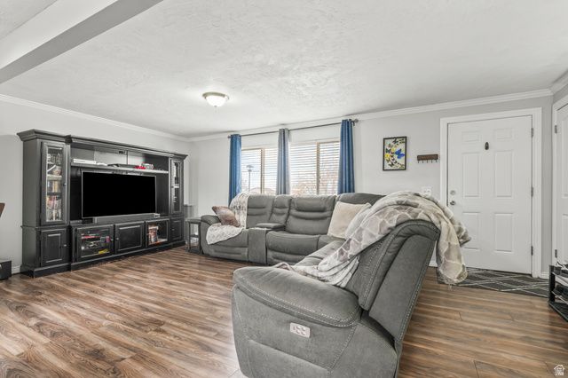 7883 W GLENWOOD AVE, Magna, UT 84044