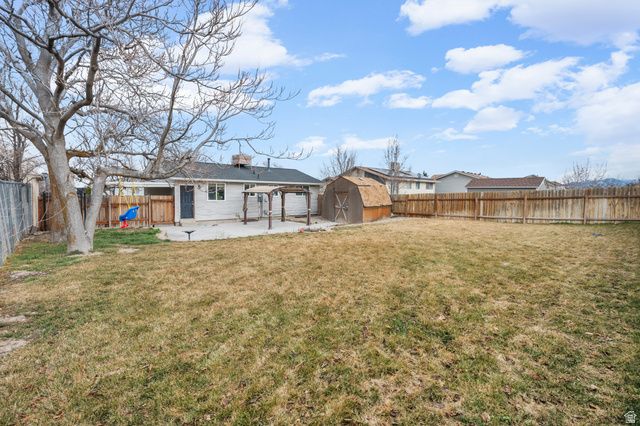 7883 W GLENWOOD AVE, Magna, UT 84044