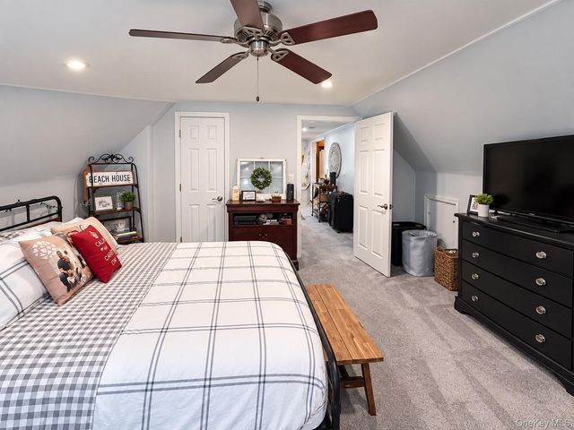 537 E Park Avenue Upper, Long Beach, NY 11561