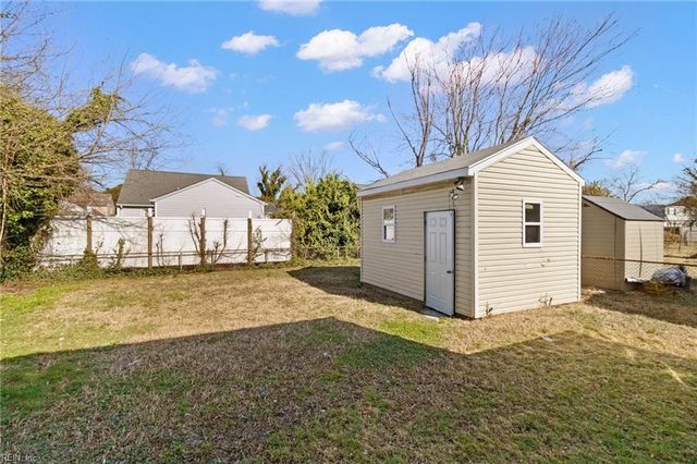 929 17 ST, Newport News, VA 23607