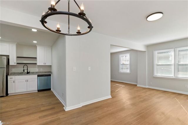 929 17 ST, Newport News, VA 23607