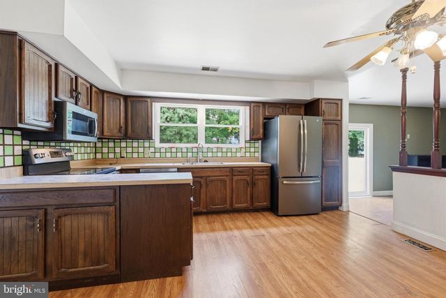1272 TWIN STREAMS DR, Warminster, PA 18974