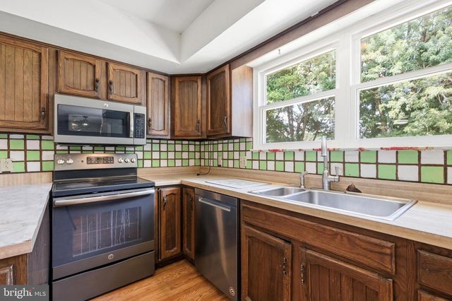 1272 TWIN STREAMS DR, Warminster, PA 18974