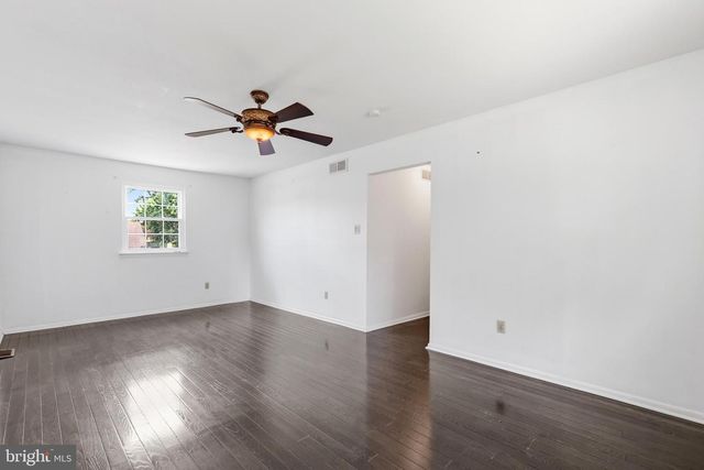 1272 TWIN STREAMS DR, Warminster, PA 18974
