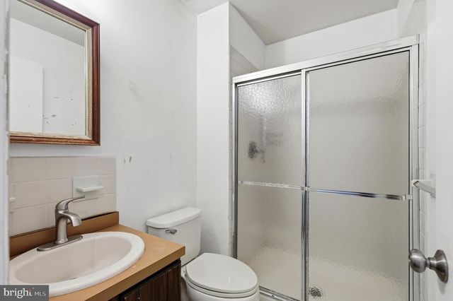 1272 TWIN STREAMS DR, Warminster, PA 18974