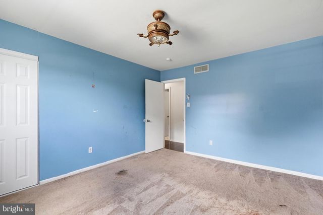 1272 TWIN STREAMS DR, Warminster, PA 18974