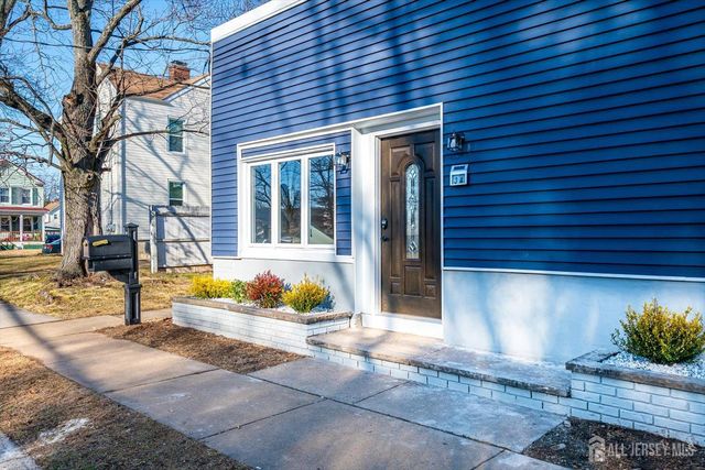 34 Tillman Street, Raritan, NJ 08869