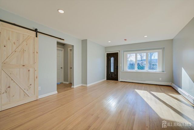 34 Tillman Street, Raritan, NJ 08869