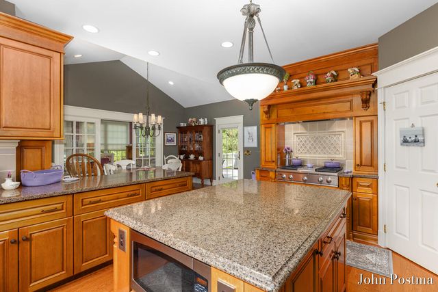 1645 Watermark Drive, Grand Rapids, MI 49546