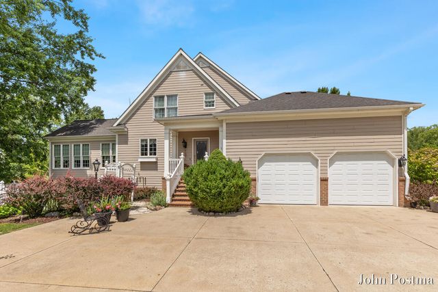 1645 Watermark Drive, Grand Rapids, MI 49546