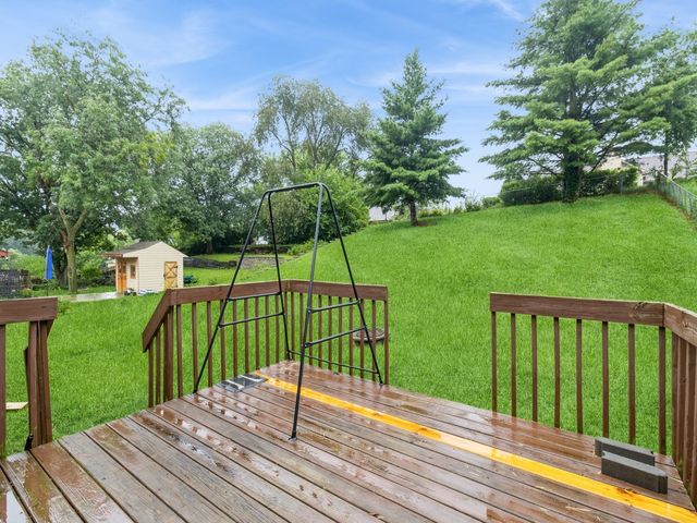 1010 Caroline Terrace, Indianola, IA 50125