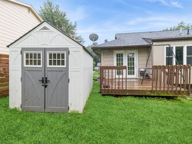 1010 Caroline Terrace, Indianola, IA 50125