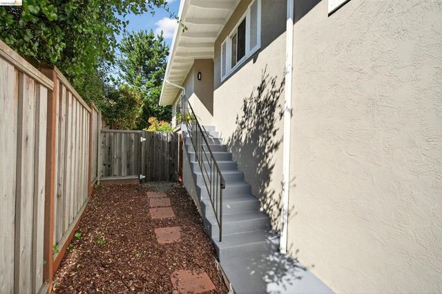 6415 Hazel Ave, Richmond, CA 94805