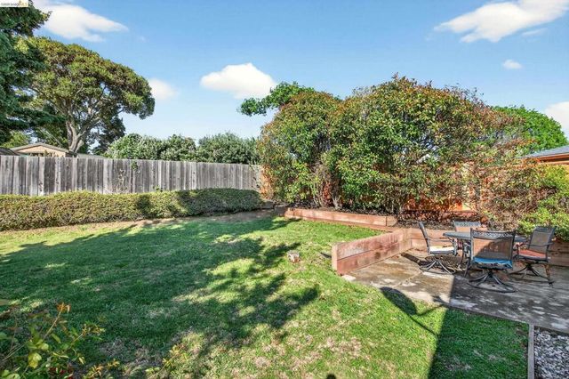 6415 Hazel Ave, Richmond, CA 94805