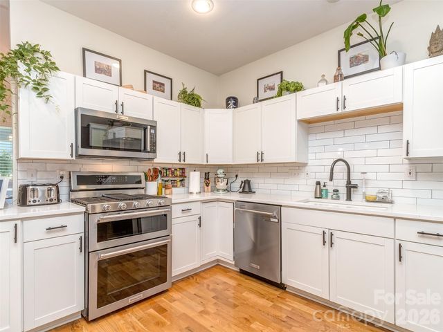 1221 Kennon Street, Charlotte, NC 28205