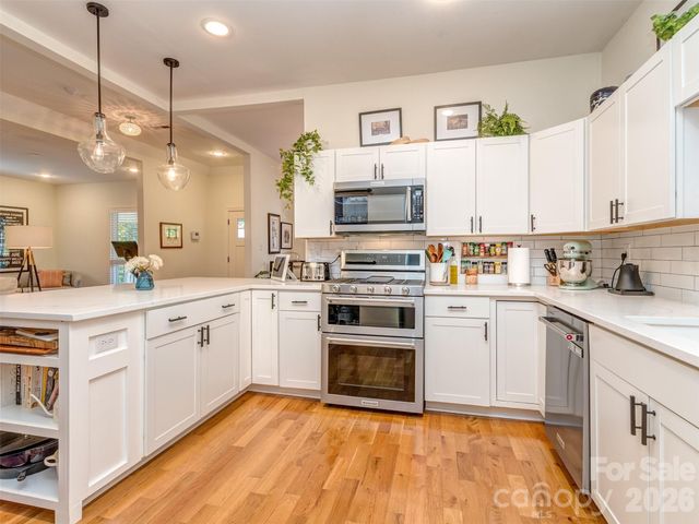 1221 Kennon Street, Charlotte, NC 28205
