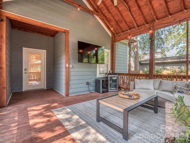 1221 Kennon Street, Charlotte, NC 28205