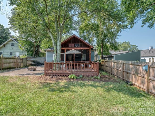 1221 Kennon Street, Charlotte, NC 28205
