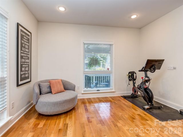 1221 Kennon Street, Charlotte, NC 28205
