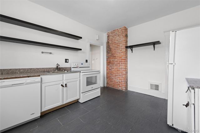 591 Hague Street, Detroit, MI 48202