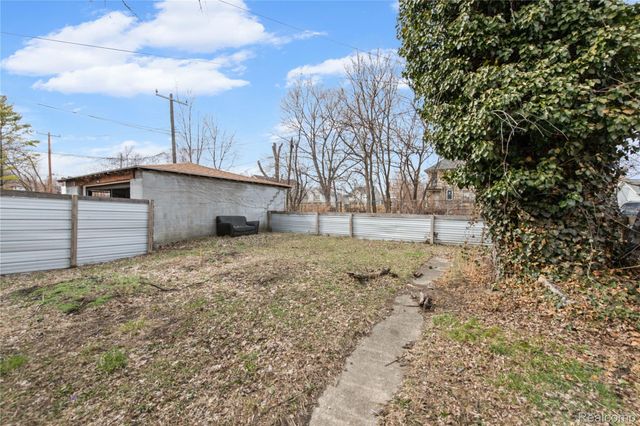 591 Hague Street, Detroit, MI 48202