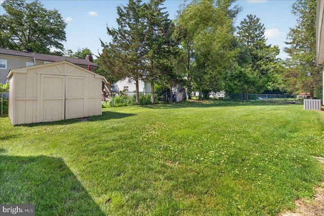 12 VIRGINIA STREET, Kendall Park, NJ 08824