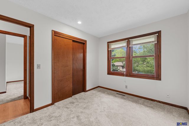 3321 N 73rd Street, Lincoln, NE 68507