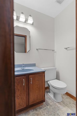 3321 N 73rd Street, Lincoln, NE 68507